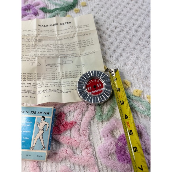 Vintage Walk N Jog Meter Pedometer Device with Original Box and Instructions - Picture 6 of 7
